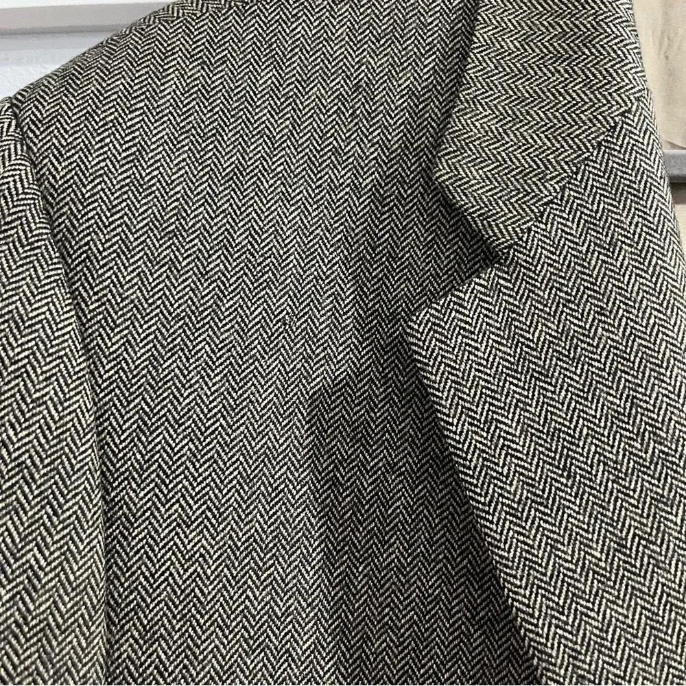 Ralph Lauren Lambs Wool Sport Coat 46R Brown Herringbone 2- Button Elbow Patches